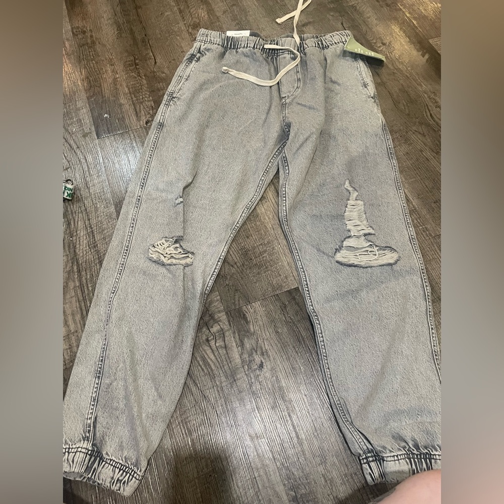 BRAND NEW H&M Jean joggers